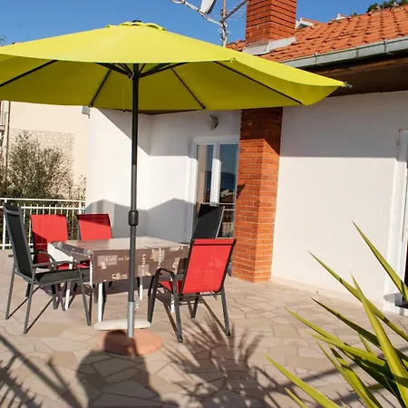 Nede Апартаменты